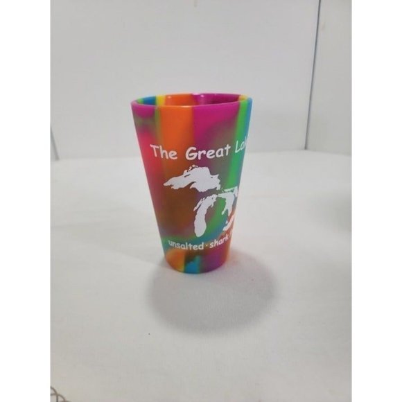 Sili Pint Great Lakes UnSalted Shark Free Tie Dye Tumbler 16oz - Picture 2 of 9
